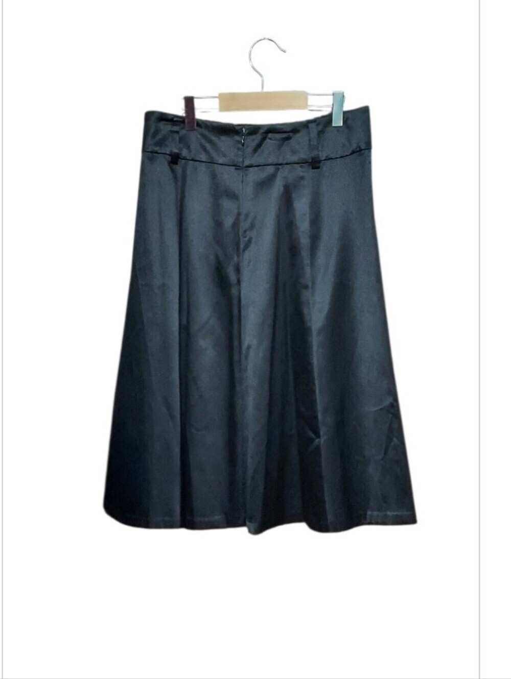 NWT Banana Republic Black Silk Blend Satin A-Line Midi Skirt Sz 4 - Picture 4 of 6